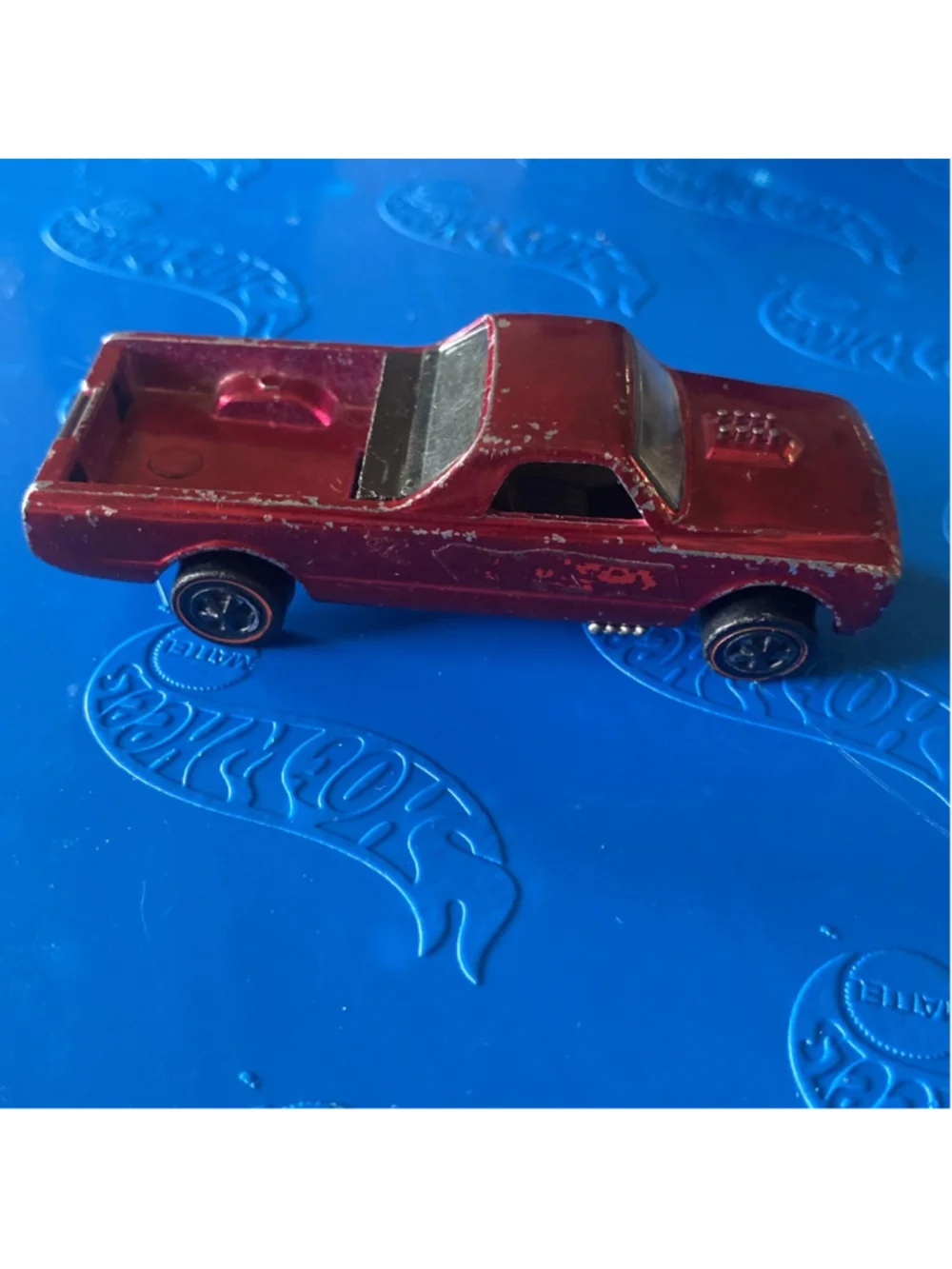 Rare 1968 Hot Wheels Redline FLEETSIDE Truck - Rally Red with Black int. Mattel